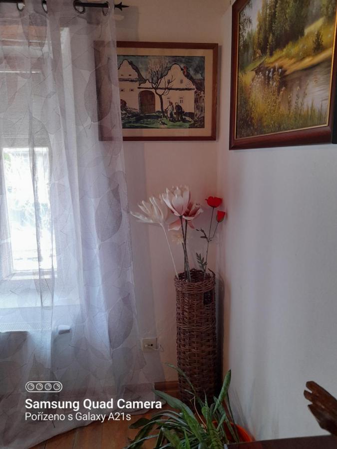 Atelier Spojovaci *
